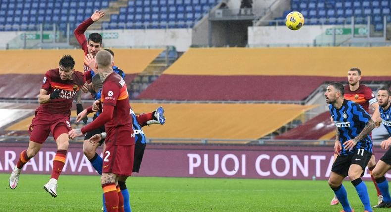 Roma defender Gianluca Mancini (Top L) headed in a late equaliser against Inter Milan.