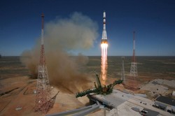 Kłopoty na orbicie. Rosyjski "Progress" nie może zacumować do stacji kosmicznej