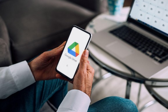 Google tajno koristi vaš broj mobilnog, a da toga niste ni svesni: Evo kako da isključite tu opciju
