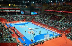 ME piłkarzy ręcznych: Szwedom przeszkadzają... cheerleaderki. WIDEO