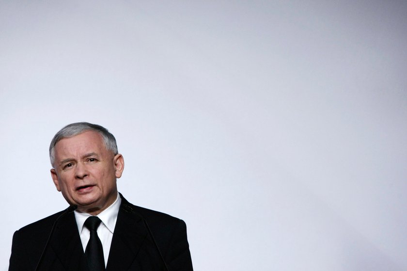 Kaczyński poleciał do Londynu spotkać się z brytyjską premier