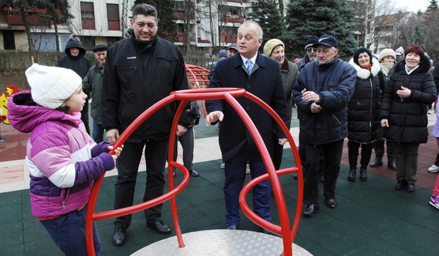 3bafd8c7ab9cfe735c1c359eca3b0cd6_8381132636