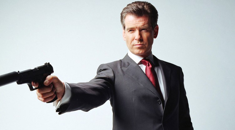 Pierce Brosnan, mint James Bond.