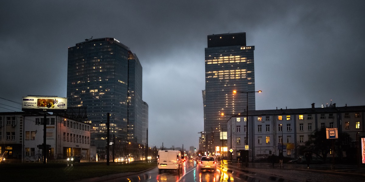 Nad gospodarką zbierają się ciemne chmury