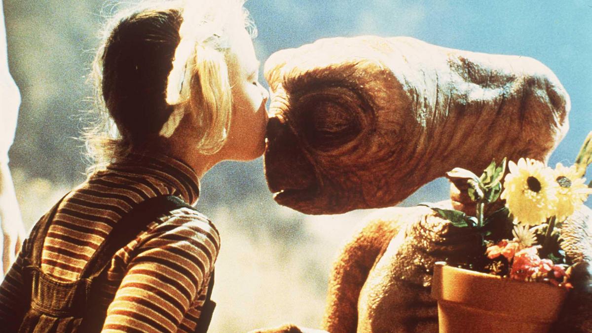 A kis földönkívülitől, az újraélesztett dinókon át a virtuális valóságig – Steven Spielberg óriási hatása a sci-fire