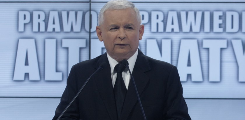 Kaczyński donosi na prokuratorów ze Smoleńska