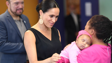 Księżna Meghan przekazała używane ubranka syna na cele charytatywne