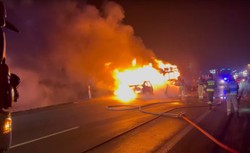 Wypadek na obwodnicy Opola. W płomieniach zginął kierowca seata [WIDEO z akcji gaśniczej]