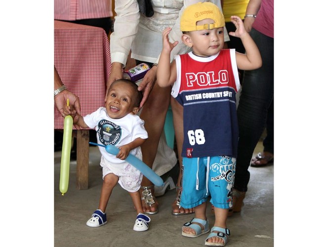 Mierzy zaledwie 59.93 cm