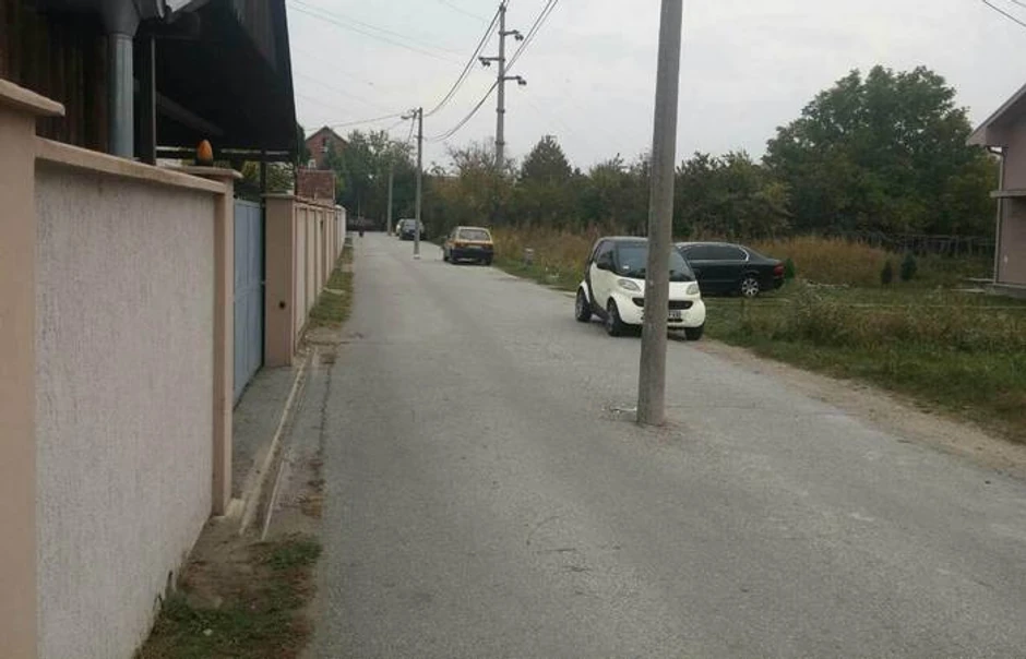 Ovako su nekad bile po sredini ulice