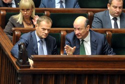 Tusk o akcyzie na gaz: Przestrzegłem ministra, żeby nie kombinował