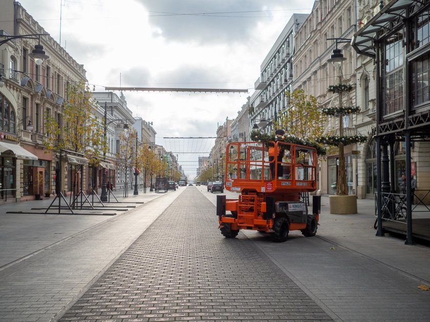 Piotrkowska stroi się na święta