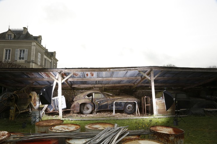 Kolekcja pięknych i drogich aut odnaleziona