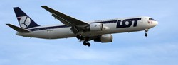 Przewoźnicy lotniczy w Polsce: Konflikt Lot-u z Eurolotem