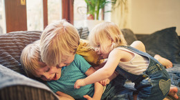 Rodzeństwo - jak wspierać dzieci w tworzeniu dobrych relacji?