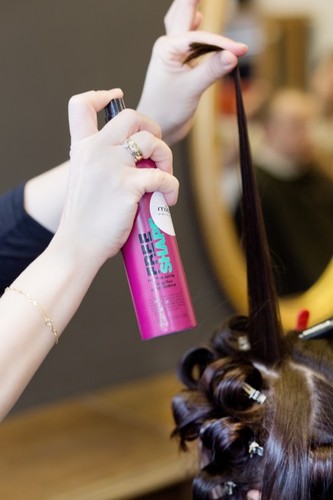 Fryzury na karnawał 2014 - loki w stylu Dity von Teese