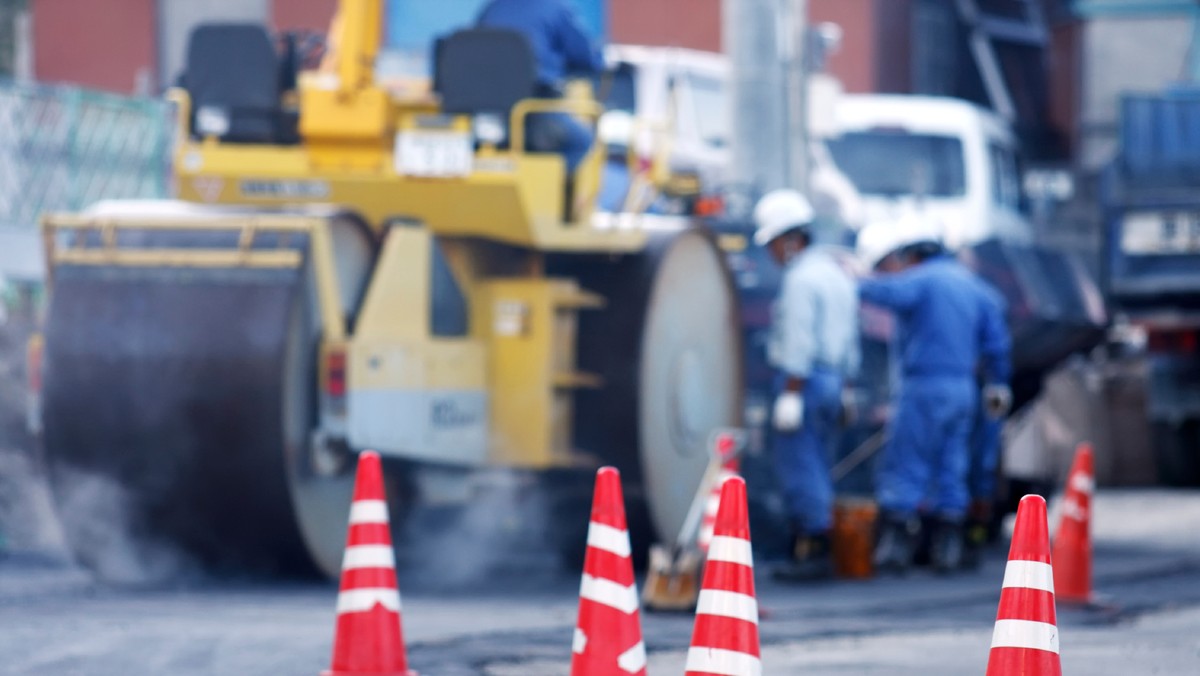 Rzeszowski oddział GDDKiA chce dowiedzieć się, jaką najlepszą technologię zastosować przy budowie czterech tuneli, które muszą być wykonane na odcinku drogi S19 Rzeszów-Barwinek. W tym celu ogłosił dialog techniczny. Termin składania zgłoszeń mija 2 marca.