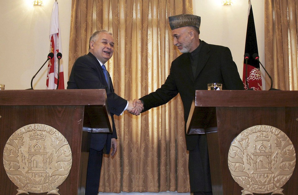 AFGHANISTAN POLAND KARZAI KACZYNSKI