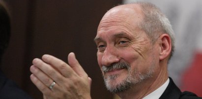 Macierewicz szpiegował od dziecka!