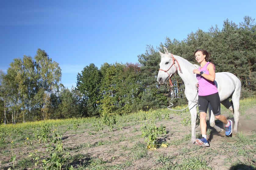 Znakomicie biega również w ultramaratonach