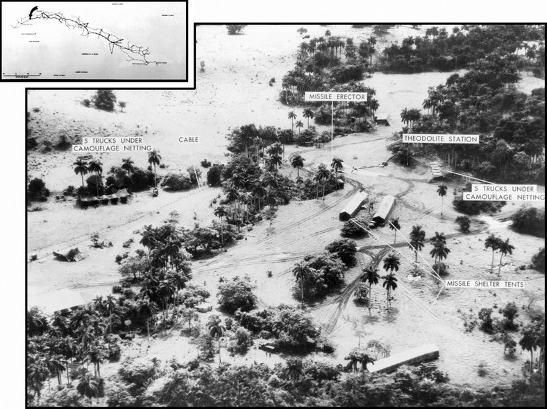 Widok z lotu ptaka jednej z kubańskich baz rakietowych średniego zasięgu, zdjęcie zrobione 23 października 1962 r.