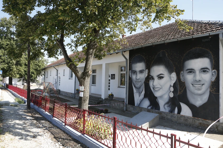 Školsko dvorište u Duboni