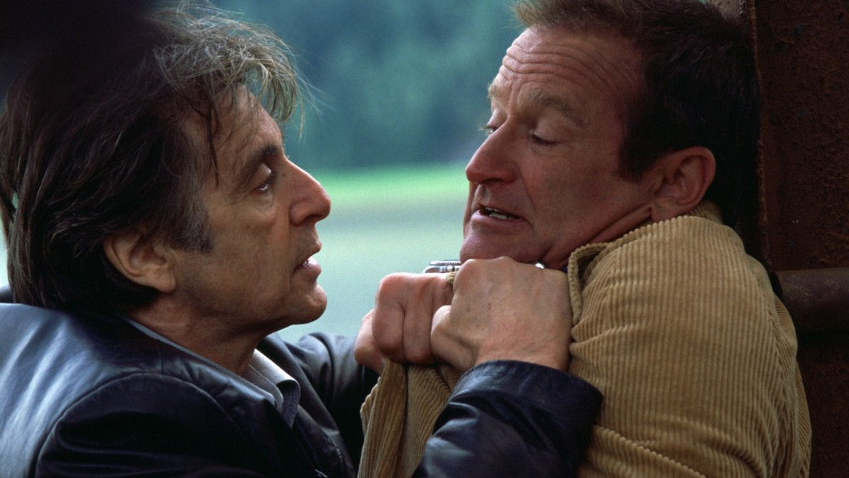 "Bezsenność" ("Insomnia"), reżyseria: Christopher Nolan. Obsada: Al Pacino, Martin Donovan, Robin Williams, Hilary Swank. USA 2002.