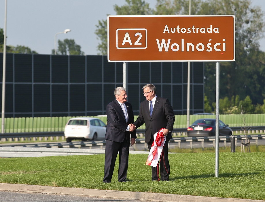 W 2014 r. z okazji 25. rocznicy wyborów parlamentarnych A2 otrzymała nazwę "Autostrada Wolności". Na zdjęciu ówczesny prezydent Niemiec Joachim Gauck i prezydent Polski Bronisław Komorowski