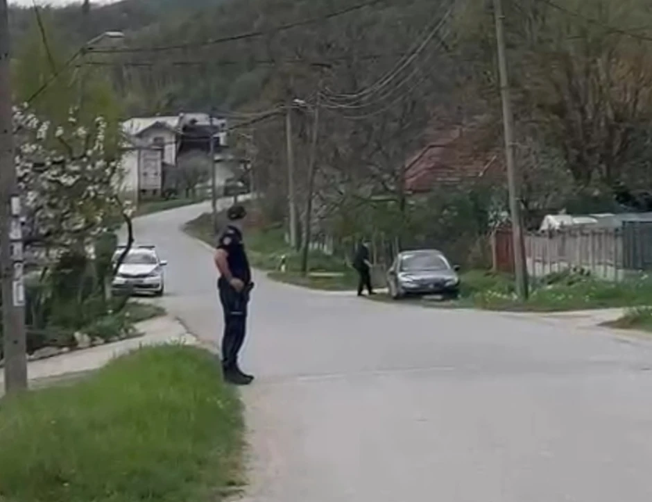 Majka Dejana i Dalibora Dragijevića