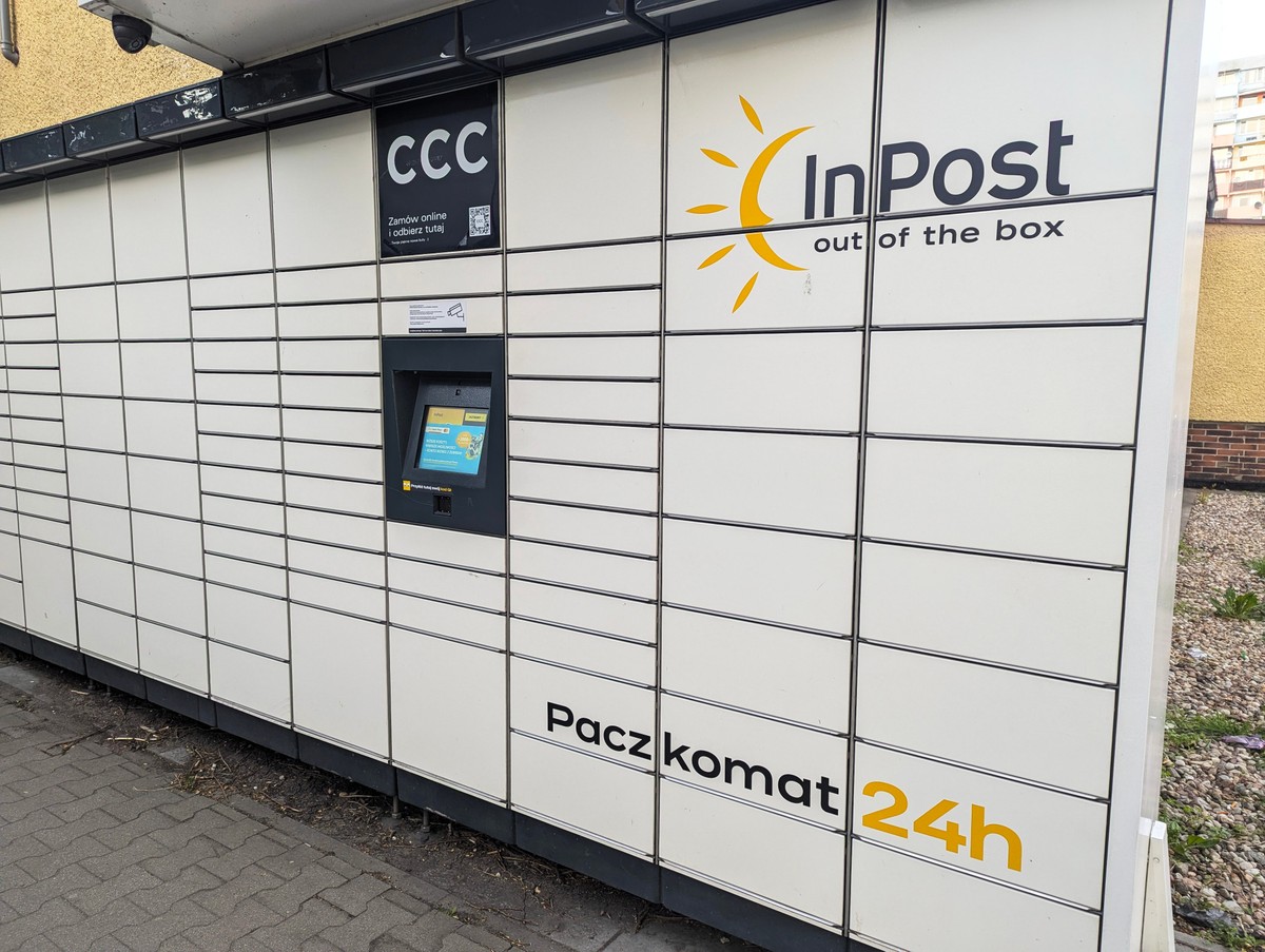 Paczkomat InPost na twojej działce? Tyle można zarobić każdego miesiąca