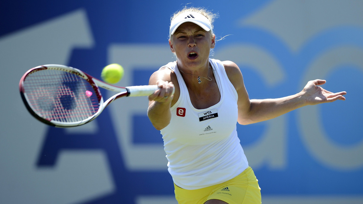 Duńska tenisistka polskiego pochodzenia Caroline Wozniacki nie przegrała od 2008 roku żadnego z osiemnastu kolejnych meczów w turnieju WTA w amerykańskim New Haven. W poniedziałek pokonała Rosjankę Jelenę Makarową 6:3, 6:3.