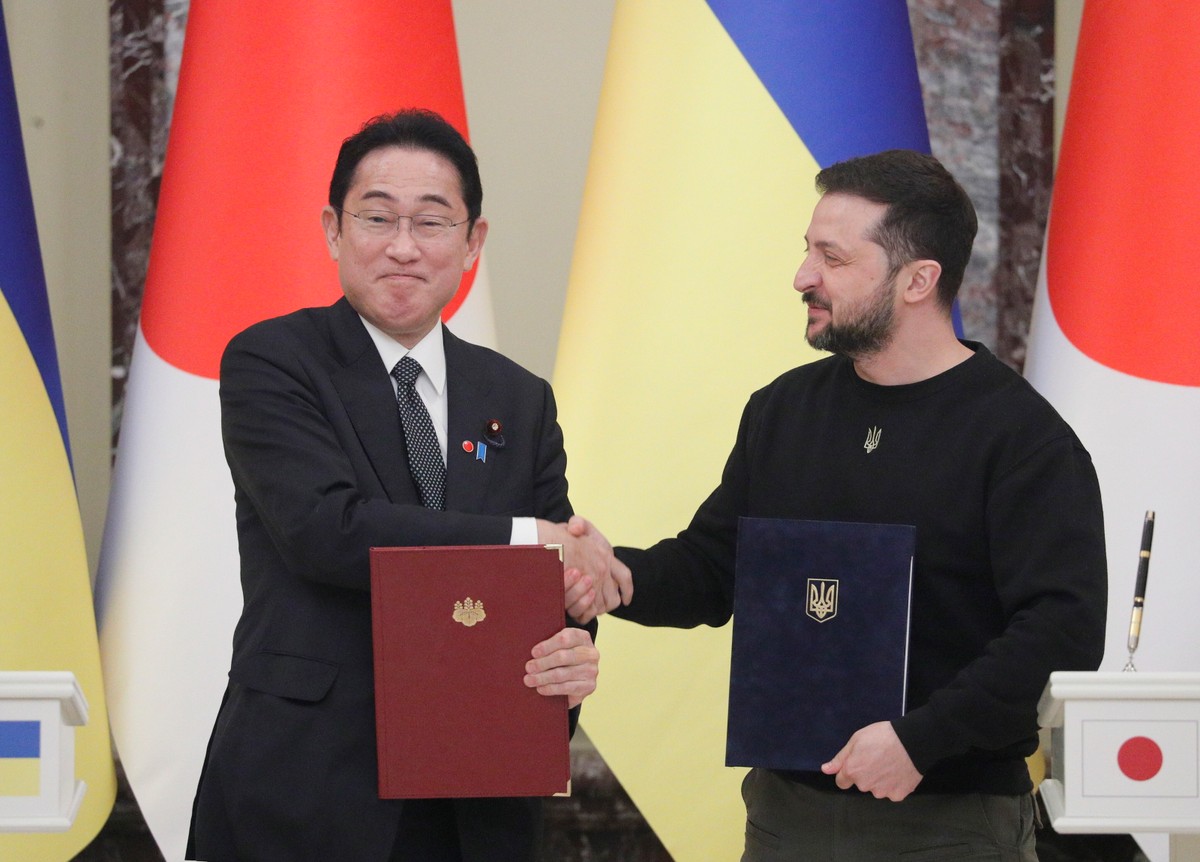 Wołodymyr Zełenski, Fumio Kishida