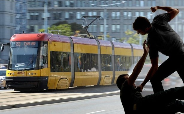 Nastoletni Niemcy pobici w Warszawie. Ojciec jednej z ofiar: Wcześniej mieszkaliśmy w Rumunii i na Węgrzech i nigdy do tego nie doszło