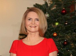 Zobacz premierową w małej czerwonej