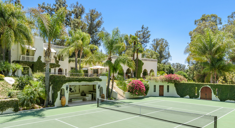 25. A Beverly Hills mansion previously owned by Hollywood names such as Cher and Eddie Murphy is now up for sale. The home has 32,000 square feet of space.