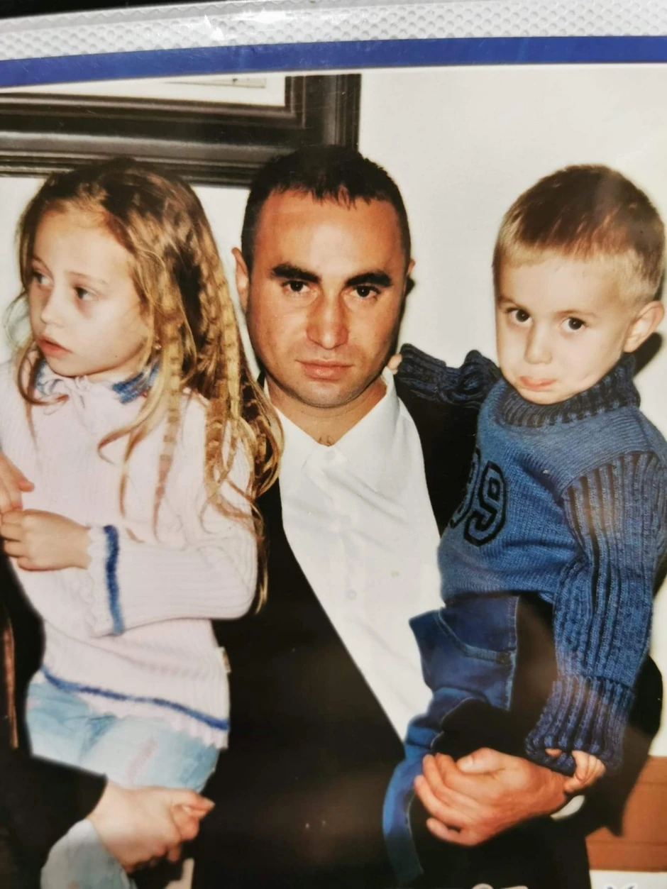 Nastradali Dejan Ilic sa ćerkom Gabrijelom i sinom Antoniom