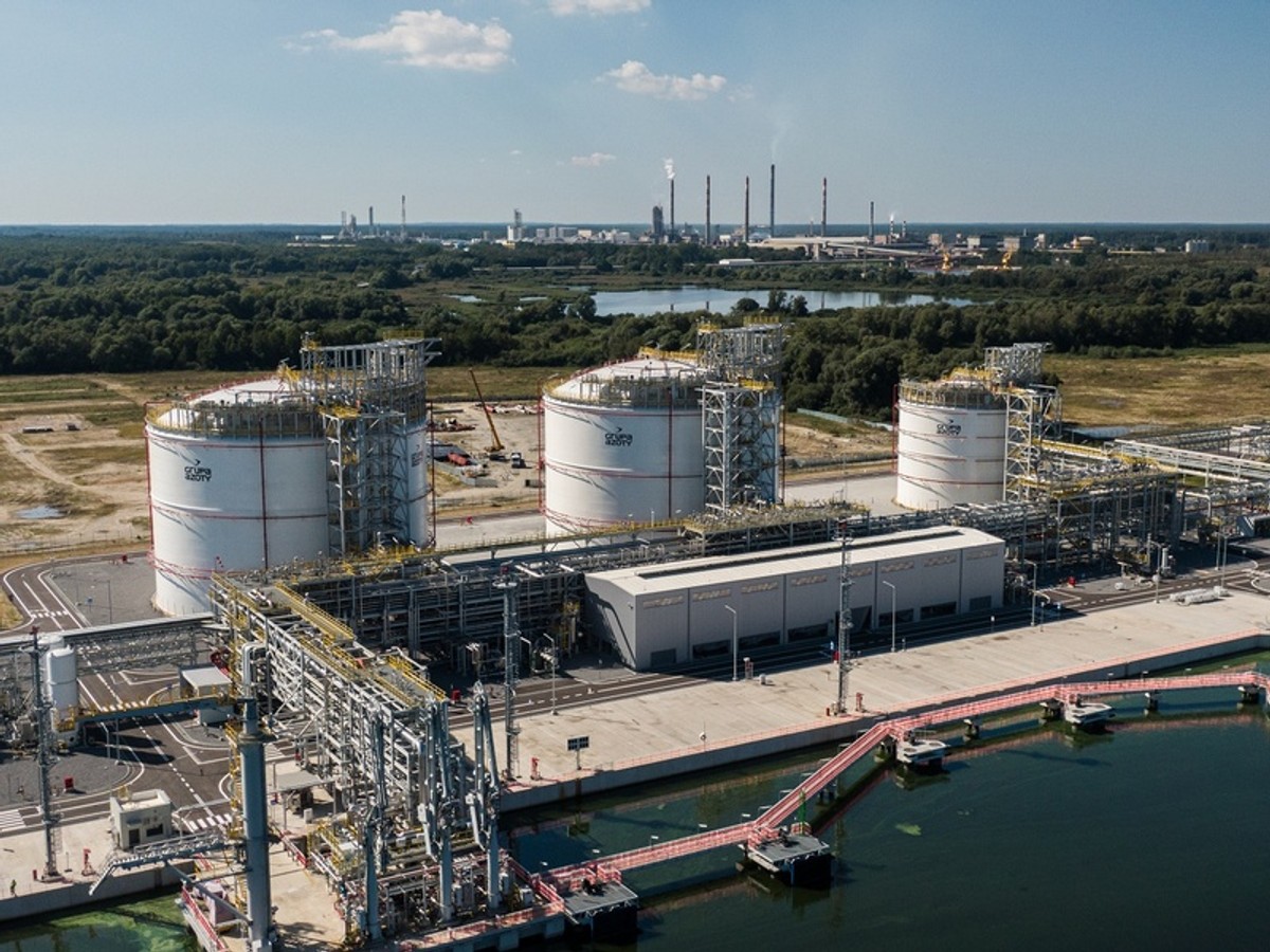 Fabryka Azotów za 7 mld zł złożyła wniosek o upadłość. Zarząd prosi sąd o jego nierozpatrywanie