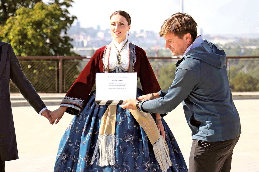 Snimanje dokumentarnog filma o sprskom kolu