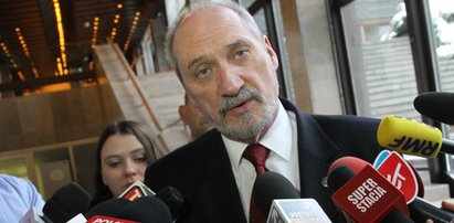 Macierewicz odpowiada Laskowi: 24 świadków widziało wybuch