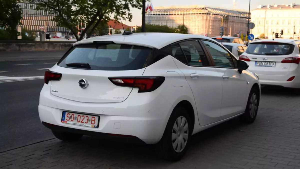 Opel Astra V (K)