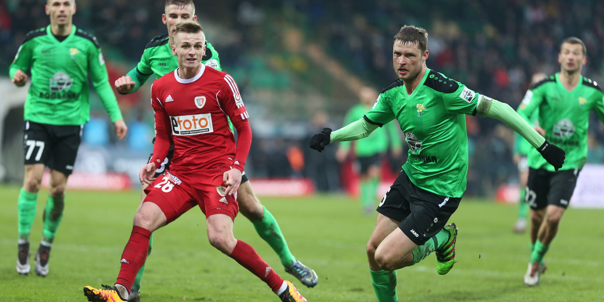 13.02.2016 GORNIK LECZNA - PIAST GLIWICE EKSTRAKLASA PILKA NOZNA