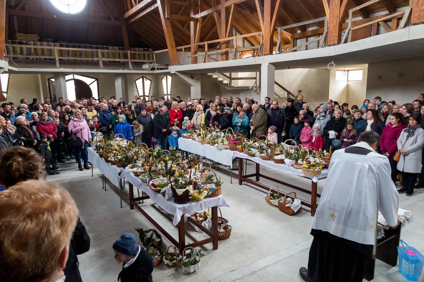 Prezydent z córką poszli ze święconką. A gdzie pierwsza dama?