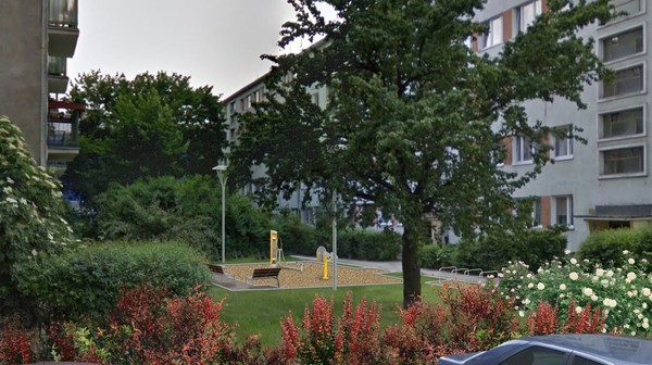 W wydzielonych blokami zieleńcach powstaną trzy strefy odpoczynku oraz rekreacji. 