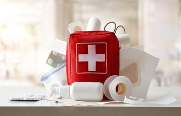 A sebészi megoldások mellett gyógyszeres kezelés is létezik, ami általában abban az esetben ajánlott, amikor a páciens még tervez gyermeket vállalni, és a méhnyálkahártya nem mutat kóros elváltozást.