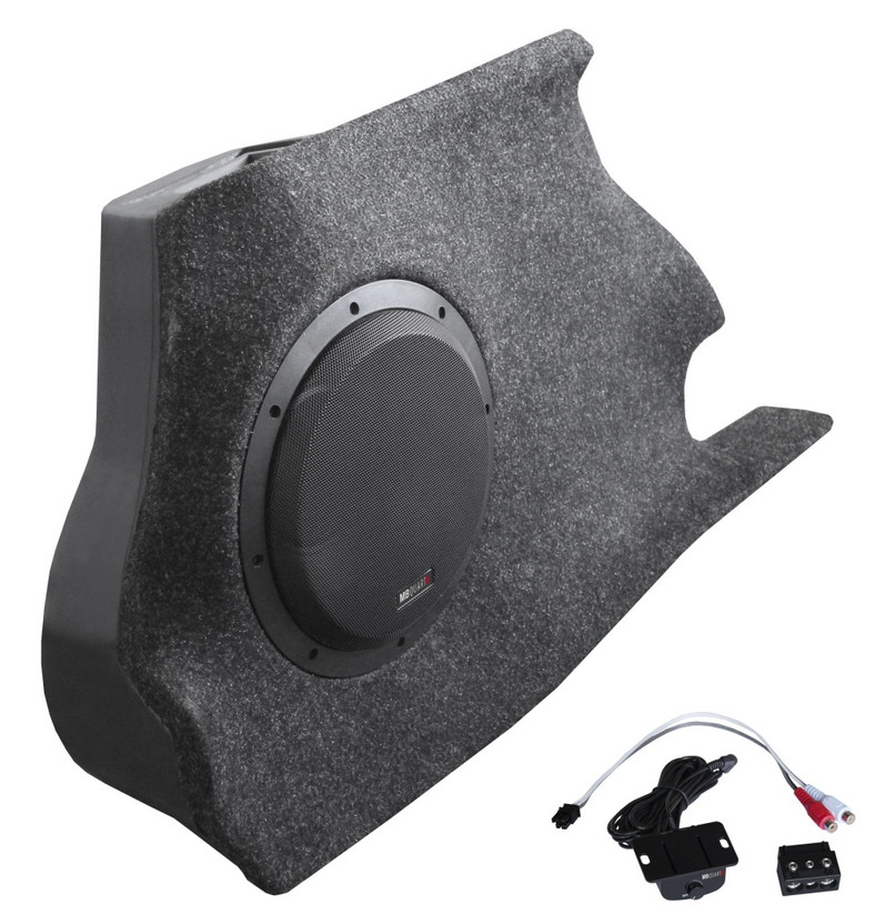 Subwoofer do BMW 1 serii E81 i E87. Tak jak inne modele z serii QB jest wyposażony w 25 cm głośnik niskotonowy.