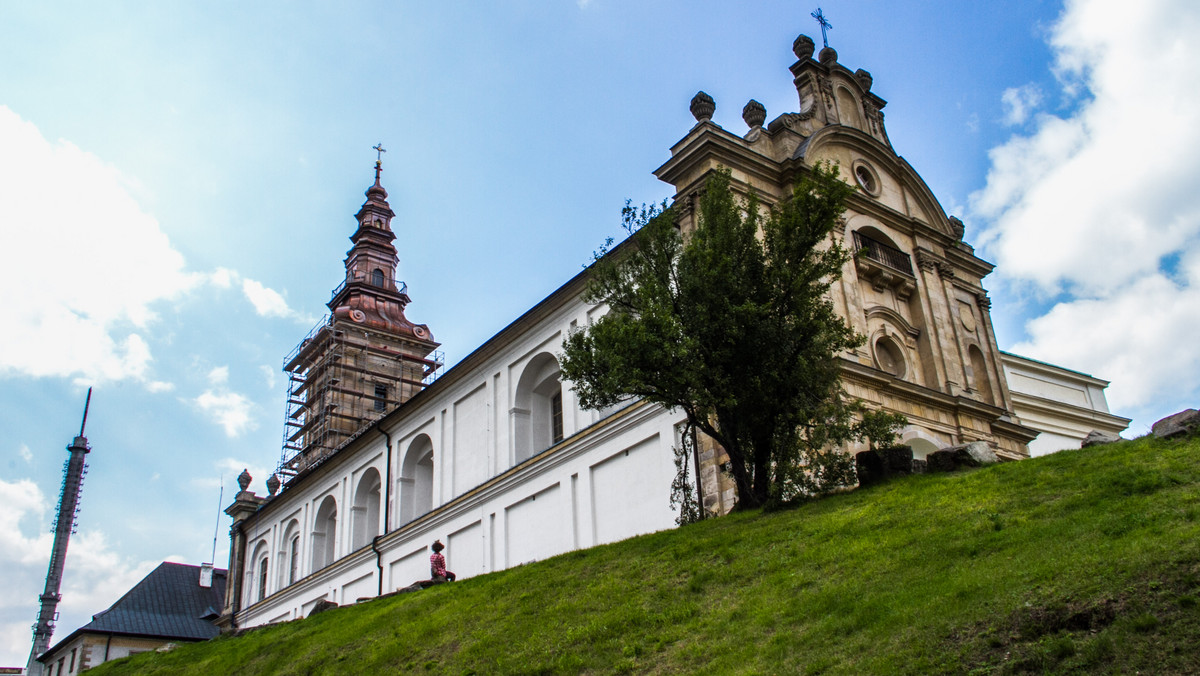 Święty Krzyż, nowa wieża klasztorna