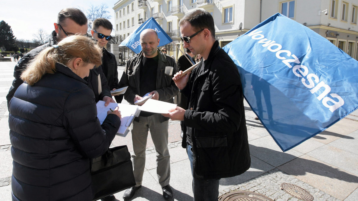 Aktywne przyciąganie do Kielc dużych inwestorów, rozwój nowych specjalizacji gospodarczych miasta i utworzenie funduszu wspierającego firmy - to niektóre z postulatów programu gospodarczego Nowoczesnej dla stolicy woj. świętokrzyskiego, które przedstawili dzisiaj działacze partii w regionie.