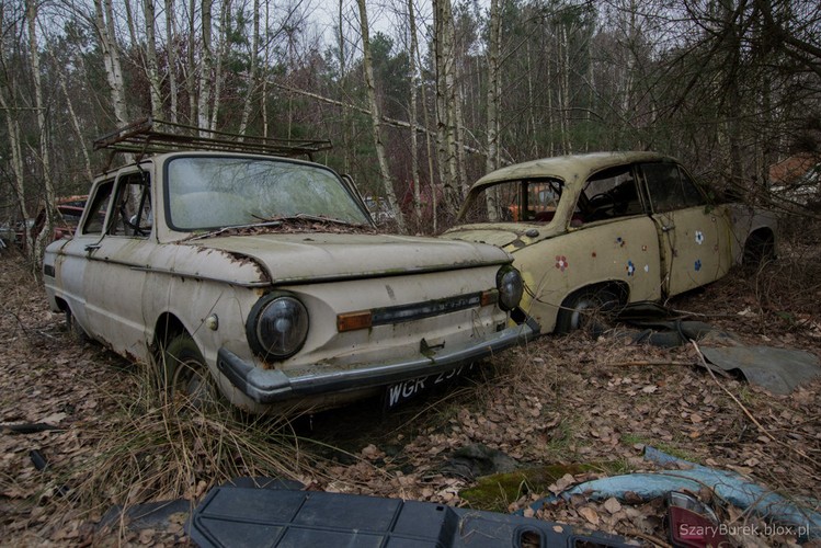 Cmentarzysko samochodów pod Warszawą