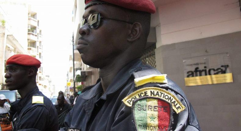 Un officier de police sénégalais à Dakar, en octobre 2011 (image d’illustration)