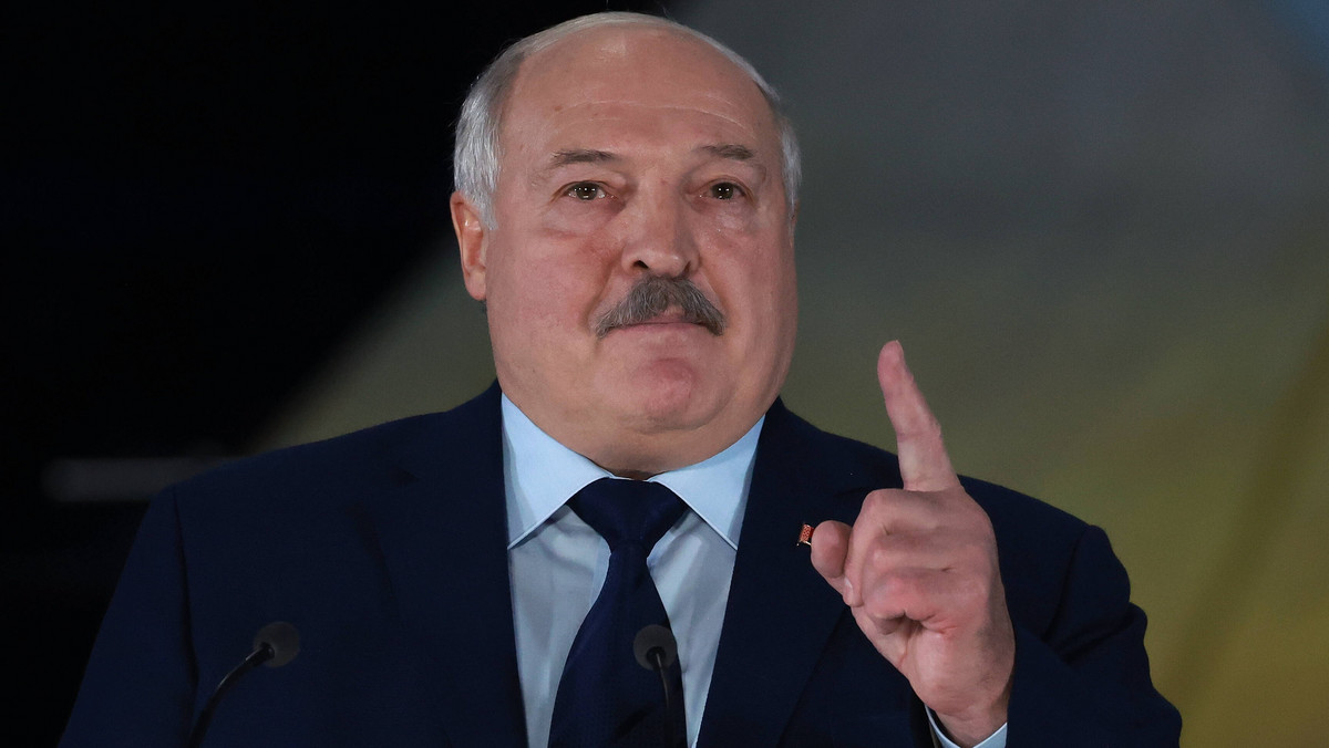 Aleksander Łukaszenko ogłosił decyzję. Wysyła na ulice uzbrojone patrole